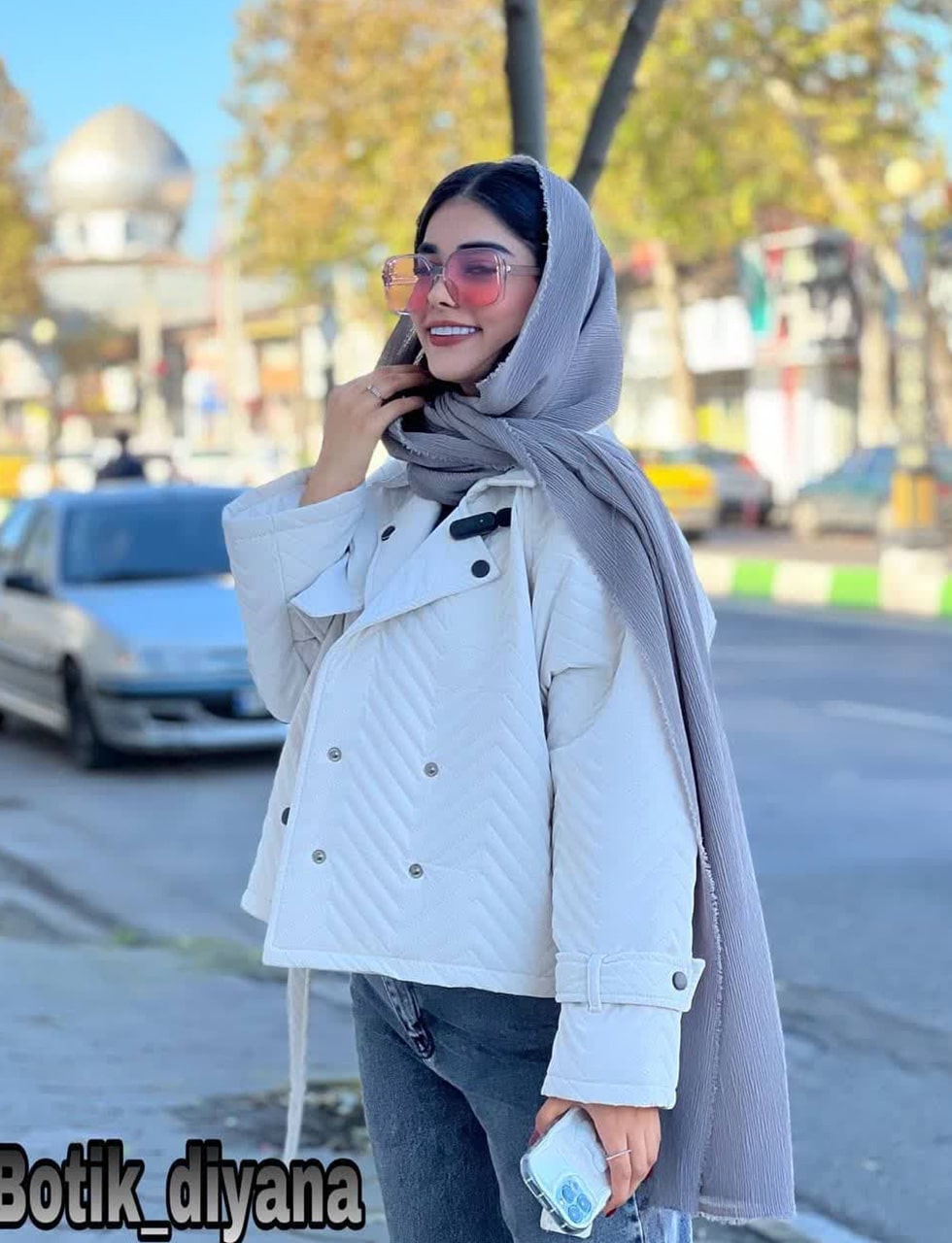 کاپشن مدل تک استار