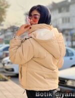 کاپشن مدل دلا